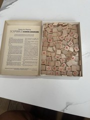 Selchow & Righter Scrabble Scoring Anagrams 1975 Vintage Tile Game 2+