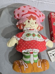 Vintage Strawberry Shortcake Game Basket 1981 with Shortcake pillow