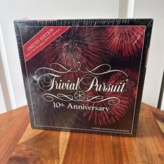 Brand New Sealed Vintage Trivial Pursuit 10th Anniversary Board Game 1992