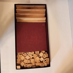 1953 SCRABBLE GAME SELCHOW & RIGHTER COMPLETE
