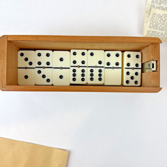 Vintage Cribbage Dominoes Game Set Double 6 Metal Dot Wood Box Japan