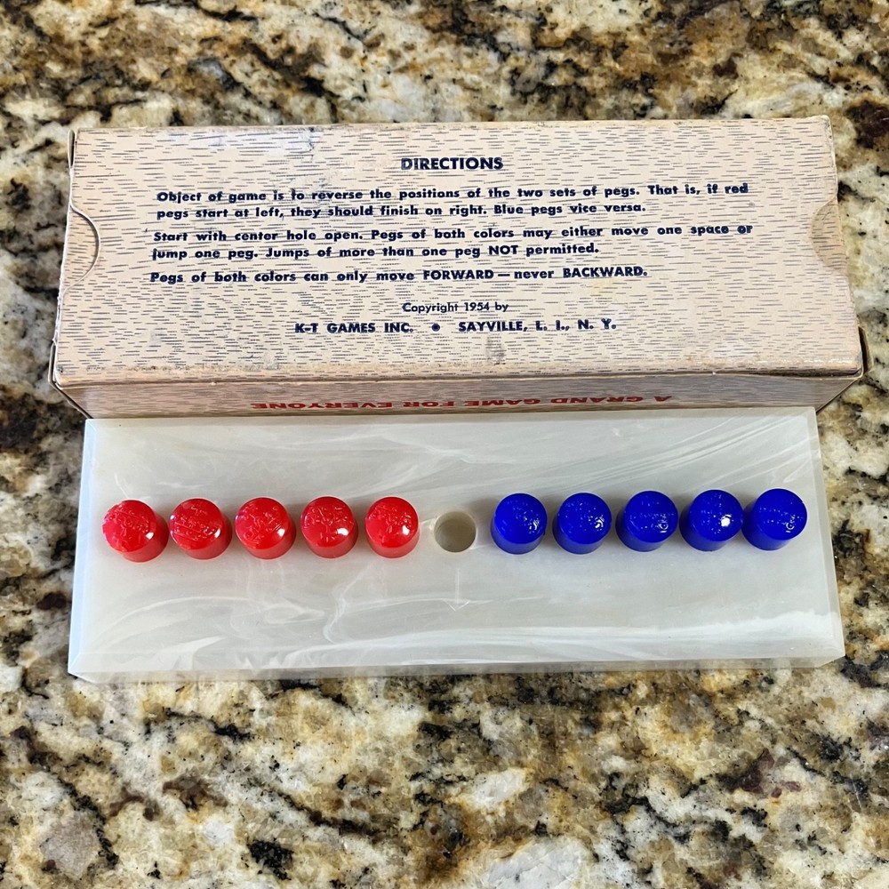 Vintage 1954 Teez Teez Peg Traditional Game in Box, USA