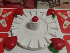 Vintage 1981 Strawberry Shortcake Berry-Go-Round Color Matching Carousel Game…