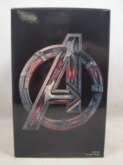 Yahtzee Marvel Avengers Age of Ultron Collector’s Edition Brand New Sealed.