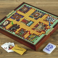 Clue Deluxe Travel Edition Wooden Folding Board Game Road Trip Free Shipping