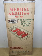 Vtg Mendel Skittles No. 401 Spin Top Bowling Game! Complete, EXCELLENT, w/ Box!