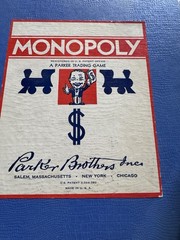 monopoly board game the classic edition USA Vintage Classic Parker Brothers