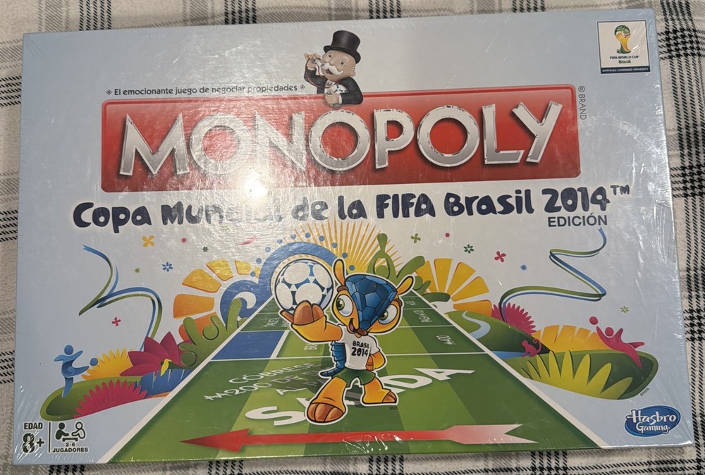 MONOPOLY WORLD CUP OFFICIAL FIFA 2014 (SPANISH) COLLECTOR SEALED BRAND NEW