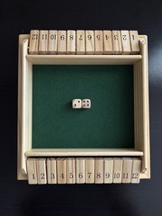 Cardinal 2-Player Shut The Box Complete