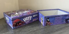 Vast Mysterious Manor Board Game Leder EUC Asymmetric 100% COMPLETE & UNPUNCHED