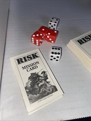 VINTAGE Risk Board Game COMPLETE 1993 Classic War Strategy Miniatures Figures