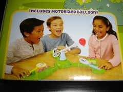 COMPLETE Bluey Keepy Uppy board game Moose Games floating balloon