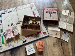 monopoly board game the classic edition USA Vintage Classic Parker Brothers