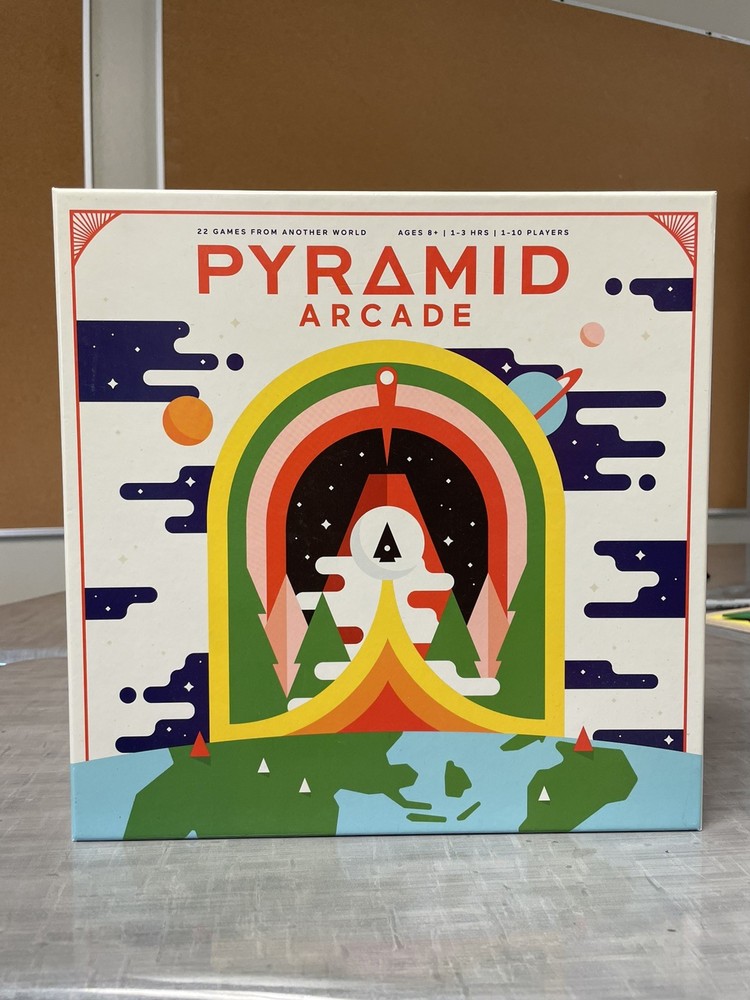 Lightly Used Pyramid Arcade Board Game Looney Labs
