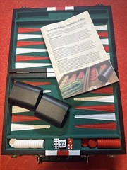 Backgammon Game 8 1/4″ x 11″ Green Red White in Black Travel Case Missing 1 Chip