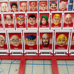Guess Who? Board Game Milton Bradley Vintage 1991 95% Complete With Box
