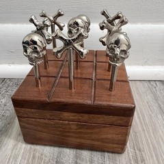 Tic Tac Toe Board Game Wood Box Polished Chrome Metal Skull & Crossbones (RARE)