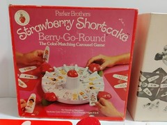 Vintage 1981 Strawberry Shortcake Berry-Go-Round Color Matching Carousel Game…