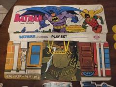 Batman & Robin 1973 Ideal Vinyl Foldout Play Set Cardboard Figures Mego