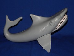 Ideal Jaws Game Shark Eyes
