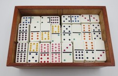 CARDINAL IND. DOMINOES MEXICAN TRAIN w/INSTRUCTIONS in HANDCRAFTED WOOD BOX