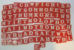 VTG Parkers Brothers Inc Anagrams & Letters, 93 Plastic Tiles – crafting