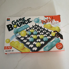Game Bounce Party! Family Strategy Card Game 2-4 Players Ages 3+ NO.007-81