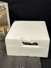 HALL OF HEROES THE BROKEN FACADE BATTLEFIELD IN A BOX