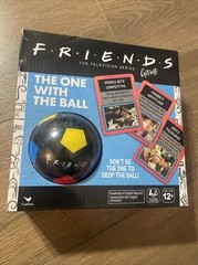 New FRIENDS THE TV SERIES GAME The One with the Ball for 2-8 Players A1
