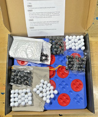 2-in-1 magnetic board game featuring a strategy chess game and a connect 5 NEW