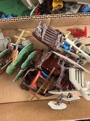 Vintage Weapons and Warriors Castle Siege Game 1995 #9705 PRESSMAN INCOMPLETE