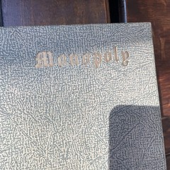 Monopoly White Box Set by Parker Brothers INC 1946, 2-8 players of ages 8-adult