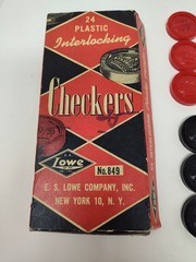 Vintage E.S. Lowe 24 Plastic Red/Black Interlocking Checkers No 849 ST33
