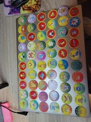 POKEMON TAZOS POGS 153 PCS 1ST GENERATION PLUS MINIATURE AND POKEMON TOYS