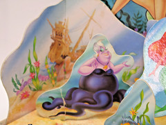 1992 Milton Bradley Disney’s The little Mermaid 3-D Board Game Complete