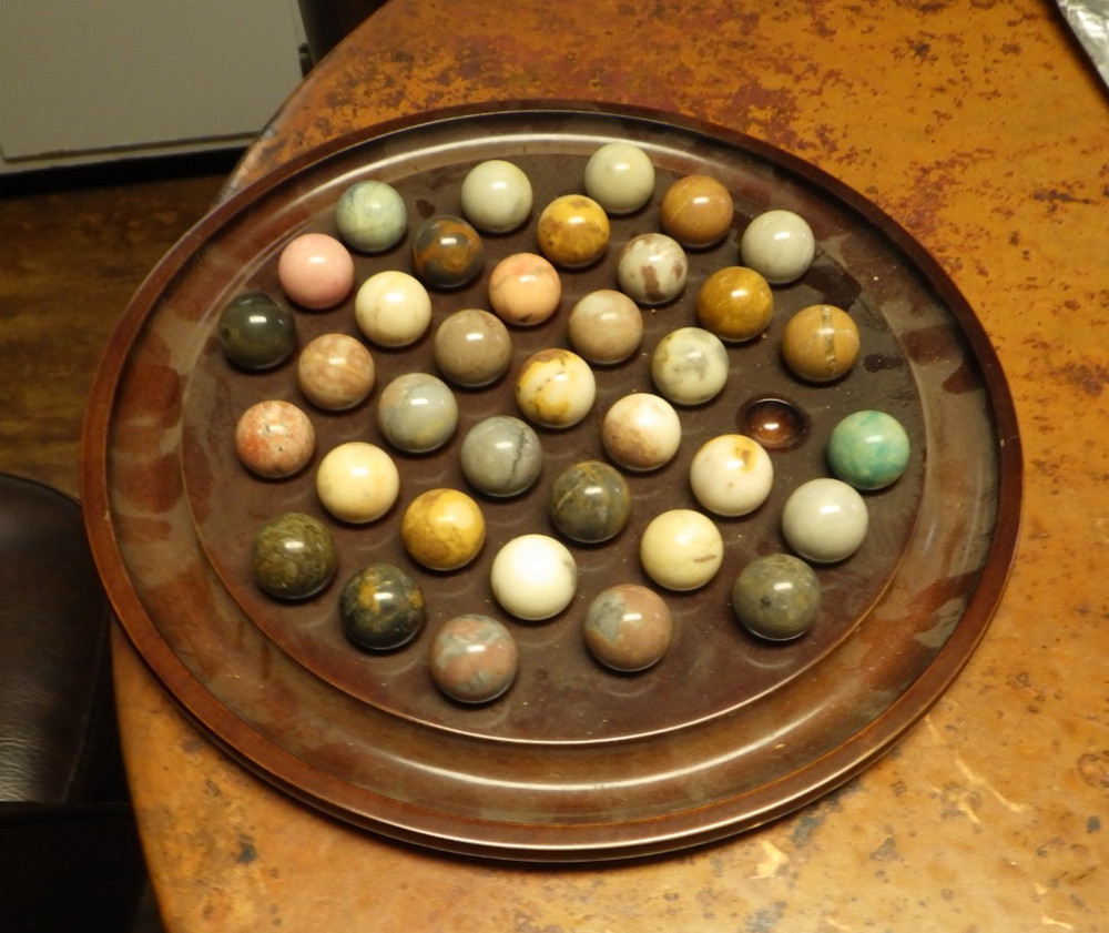 Vintage Marble Solitaire Wood Board Stone Marbles Game 1994 Bombay Company C2