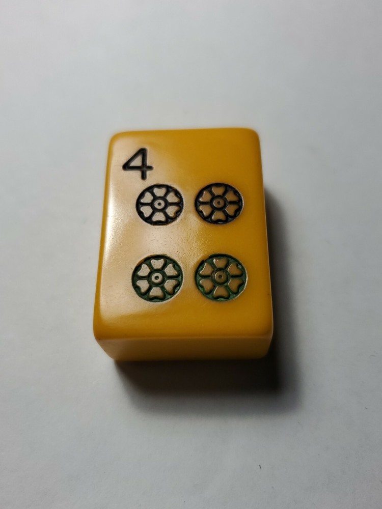 VINTAGE MAH JONG TILES CHINESE BAKELITE 1 1/4″ tall 7/8″ wide 1/2″ thick