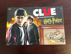 Hasbro Clue: Harry Potter Board Game Moving Gameboard