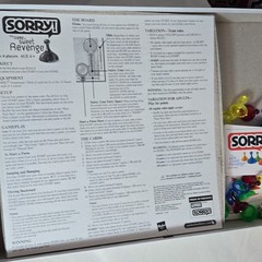 Parker Brothers Sorry! Board Game 2008 Complete Set Translucent Pawns Family