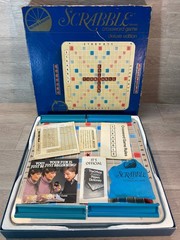 Vintage 1982 Scrabble Deluxe Rotating Turntable Board Game 100% complete