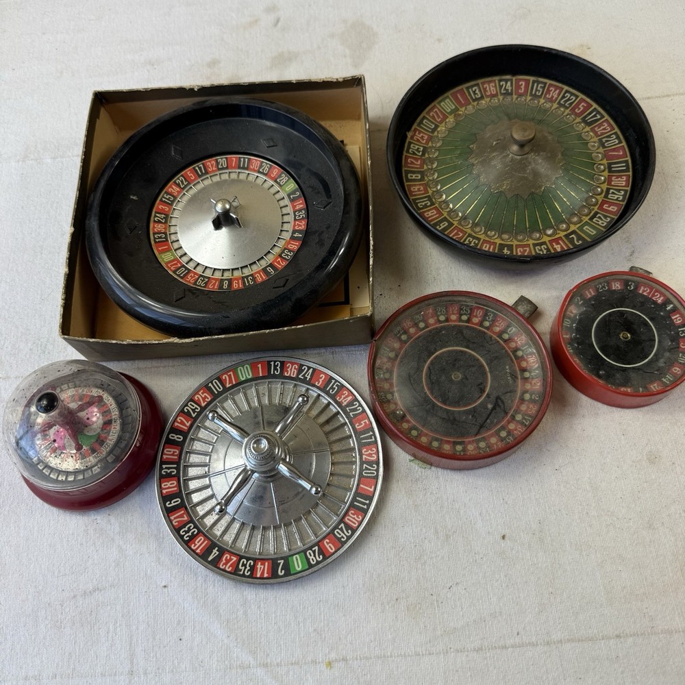 LOT 1940’s Vintage Pocket Roulette Red Tin Toy Mini Travel Antique Wheel Games