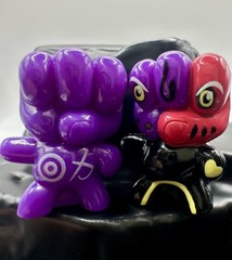 Gogo’s Crazy Bones – Secret Rare & Most Wanted Purple Fist – Magic Box Int