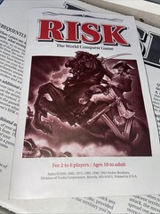 VINTAGE Risk Board Game COMPLETE 1993 Classic War Strategy Miniatures Figures
