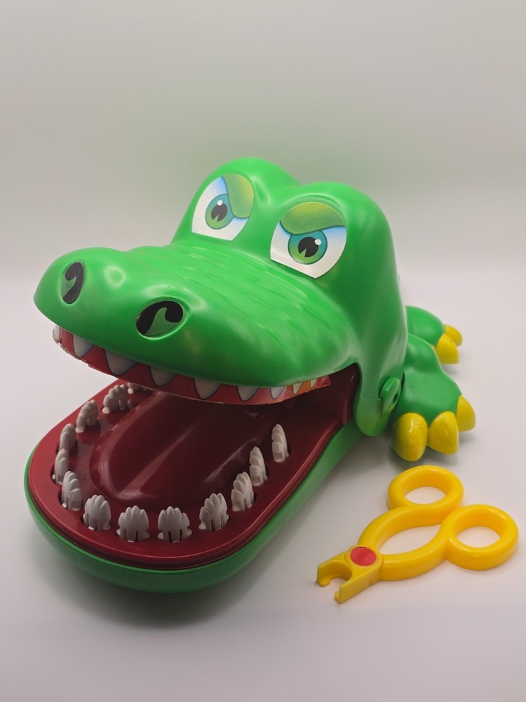 Vintage Crocodile Dentist Game 1990 Milton Bradley Complete Retro Nostalgic 90s