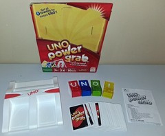 2012 UNO POWER GRAB CARD GAME MATTEL