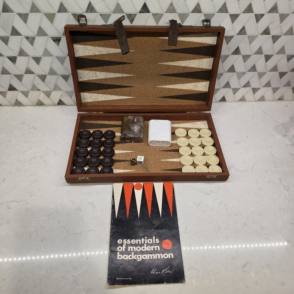 1975 Vintage CRISLOID BAKELITE Backgammon Set Brown And Beige Discs. 2 Dice.