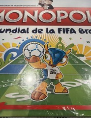 MONOPOLY WORLD CUP OFFICIAL FIFA 2014 (SPANISH) COLLECTOR SEALED BRAND NEW