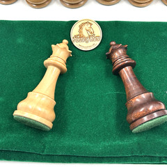 House of Chess Grand Master Staunton Set 3-3/4″ King 2 Queens Acacia Boxwood
