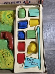 1967 Ideal Toy Corp. HIDE N’ SEEK Game In Original Box (missing Only 1 Token)