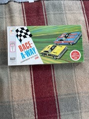 Milton Bradley Race-A-Way Championship Auto Race Game 1973 Complete